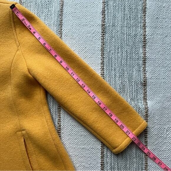 Giesswein Yellow 100% Pure New Wool Zip Up Jacket Women’s Size 36 US Small - Picture 7 of 10